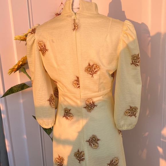 Vintage 60s 70s Pastel Yellow Prairie Maxi Dress with Brown Floral Puff Sleeves - Picture 7 of 16